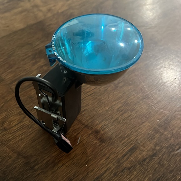 Polaroid 210 Automatic Land Camera - Picture 6 of 8